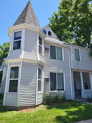 328 N Dubuque St #3 Photo 1