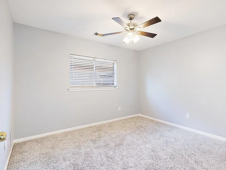 2922 Abbey Field Dr — Photo 15