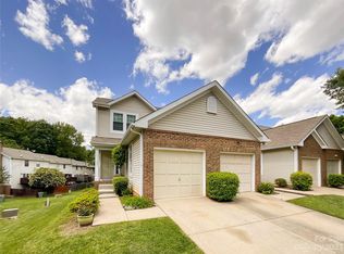 1301 Maple Shade Ln, Charlotte, NC 28270