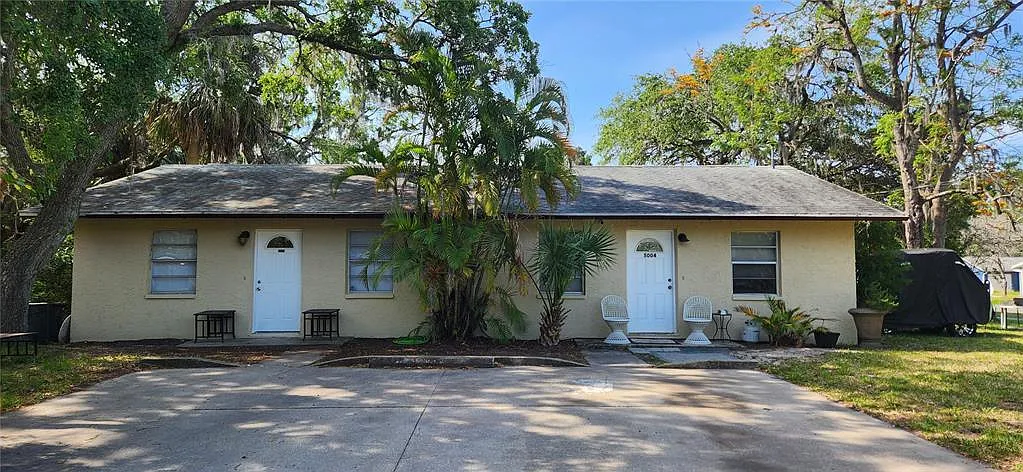 2 bed, 1.0 bath, 750 sqft, $1,300 — Photo 1