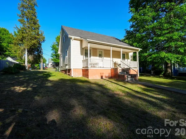 59 Park Cir, Lexington, NC 27295