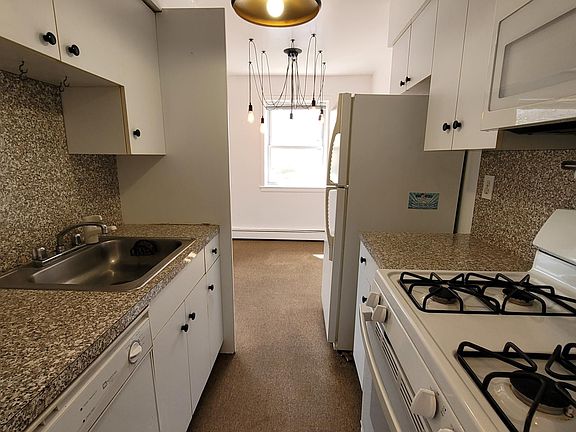 3rd image of 25 Sheraden Ave #15B