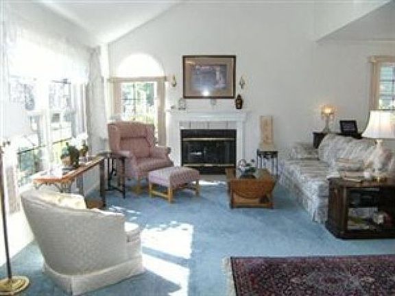 3rd image of 31 Pond Dr #31