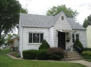 395 S Prairie Ave, Bradley, IL 60915