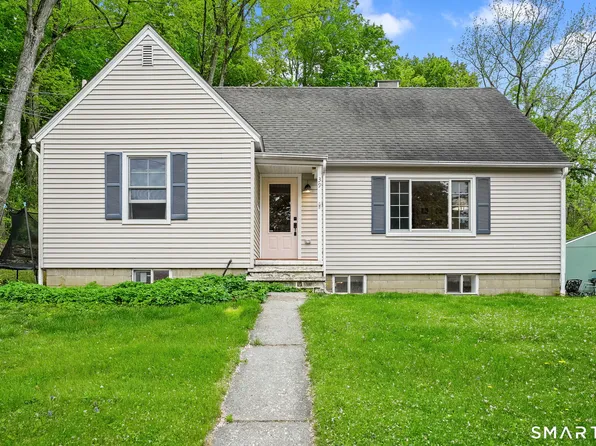 39 North Main Street, Sharon, CT 06069