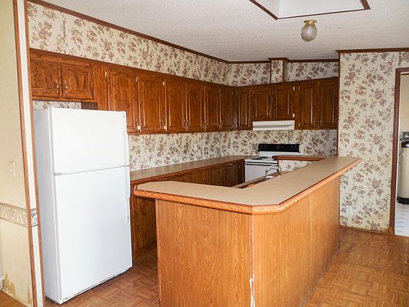 4th image of 616 W Oak St