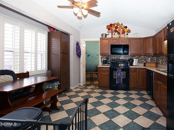 2nd image of 603 Mourning Dove Lane