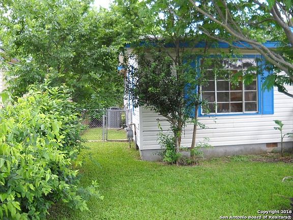 2nd image of 116 Prestwick Blvd