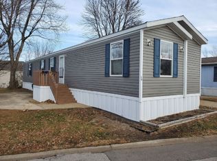 10 Narcissus Ln, Belton, MO 64012
