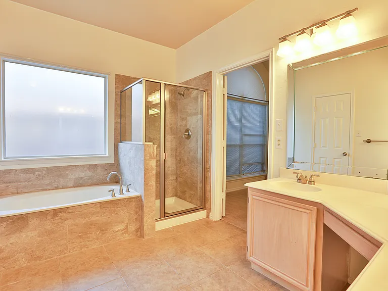 7836 Armor Ln — Photo 11