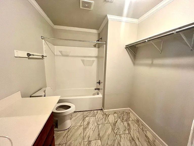 102 Dunn Cir — Photo 9