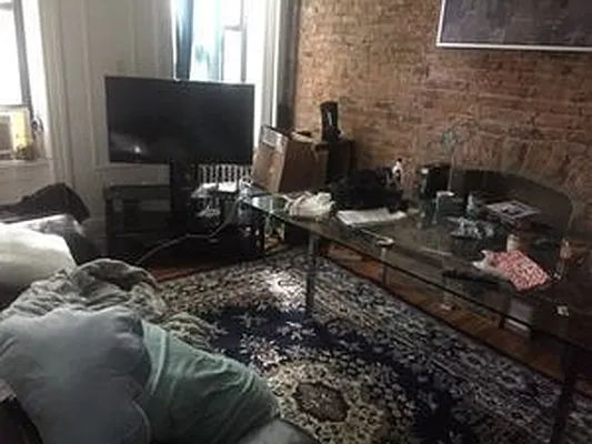 Rented by null | media 20