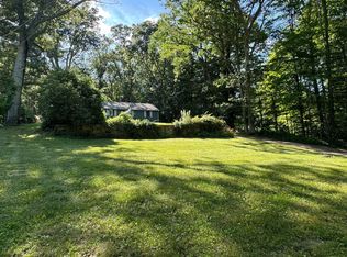 315 Pinch St, Hampton, CT 06247