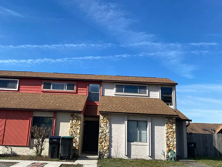 2738 Hunt Club Ln — Photo 1