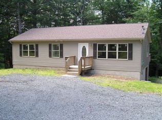 404 W Harford St, Milford, PA 18337