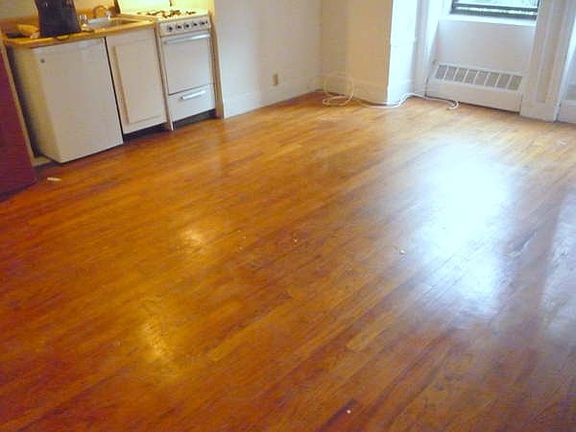2nd image of 169 W 74th St APT 3B