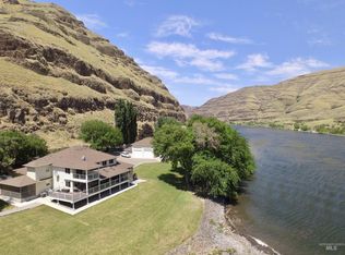 13381 Snake River Rd, Asotin, WA 99402
