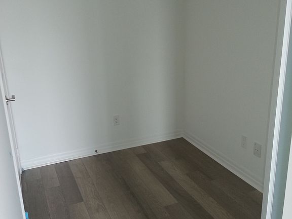 4th image of 275 Yorkland Rd #1606