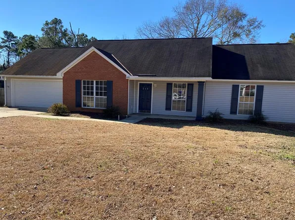 215 Sussex Ave, Troy, AL 36081