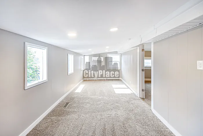 1548 Lexington Ave — Photo 28