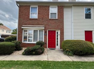 136 Old Ferry Way, Roswell, GA 30076