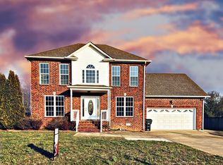 3295 Twelve Oaks Blvd, Clarksville, TN 37042