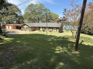 426 Round Mountain Ln, London, AR 72847