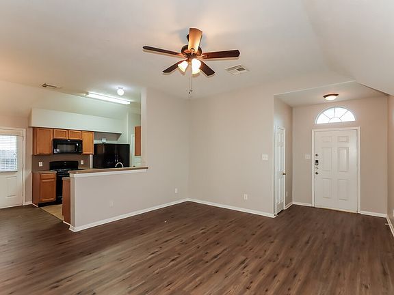 4th image of 7122 Aurora Falls Ln