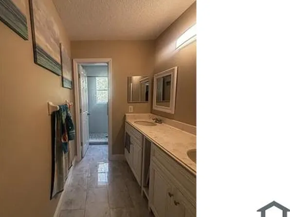 12672 Lakebrook Dr, Orlando, FL 32828