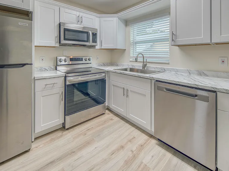 629 S K St #1 — Photo 8