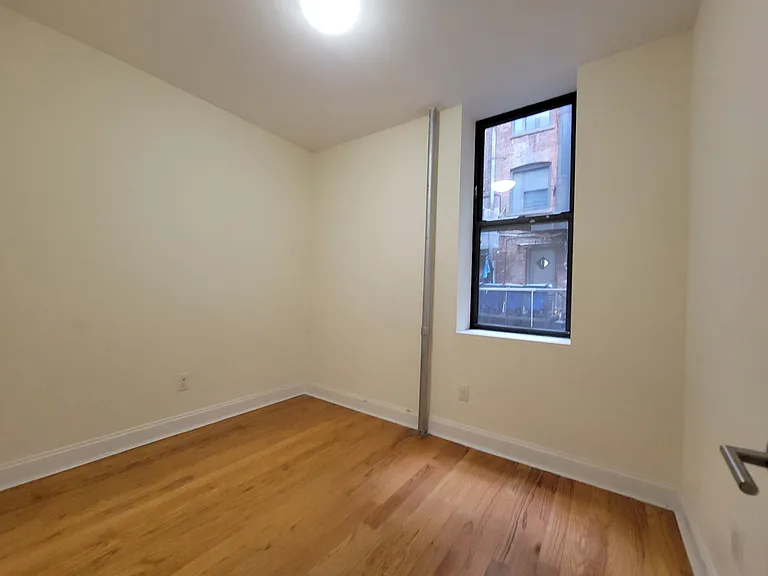 3143 Broadway #2A — Photo 9