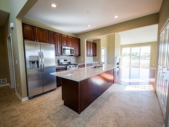 2nd image of 746 Verandah Dr
