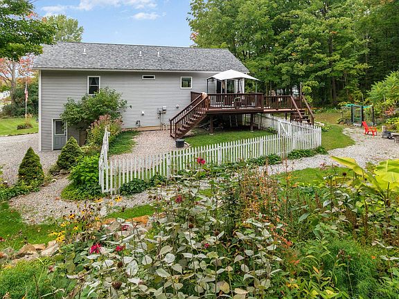 2nd image of 387 St. Albans Road