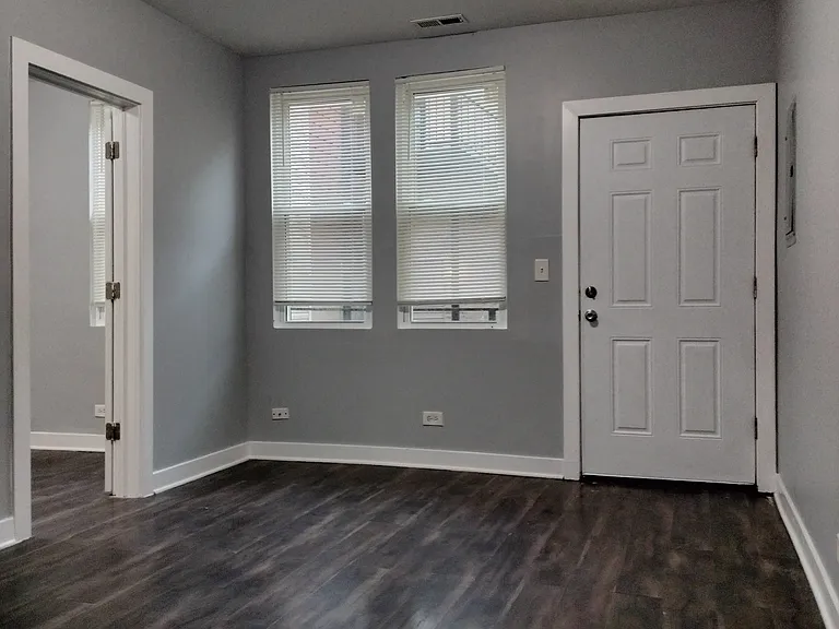 4800 S Winchester Ave #4802-W — Photo 3