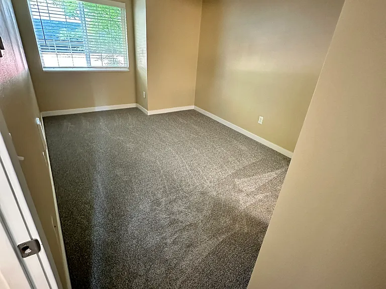 Evanbrook Apartments — Photo 33