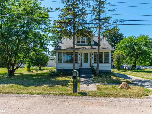 35093 Hengesbach Dr, Clinton Township, MI 48035