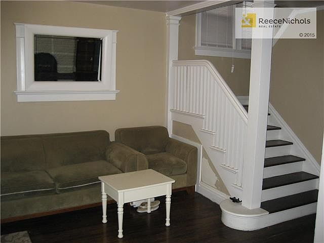 beautiful  seating area!