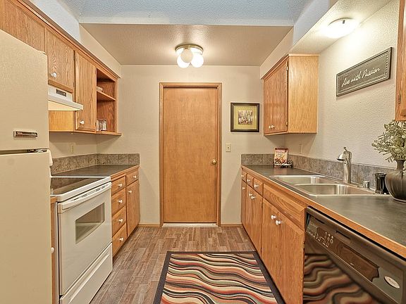 5th image of 11408 51st Ave NE
