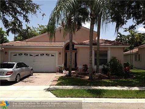 2nd image of 1615 Encino Cir E