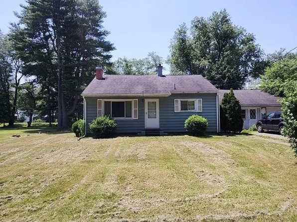 3575 Pine St, Cogan Station, PA 17728