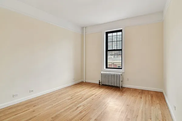 Rented by Cooper & Cooper Real Estate | media 4