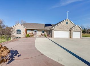 6161 250th St E, Hampton, MN 55031