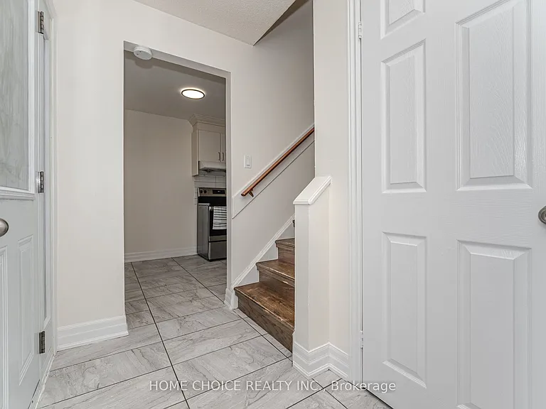 2 Hunt Club Dr — Photo 16