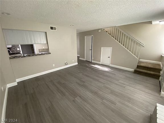 5th image of 2635 Jacyra Ave