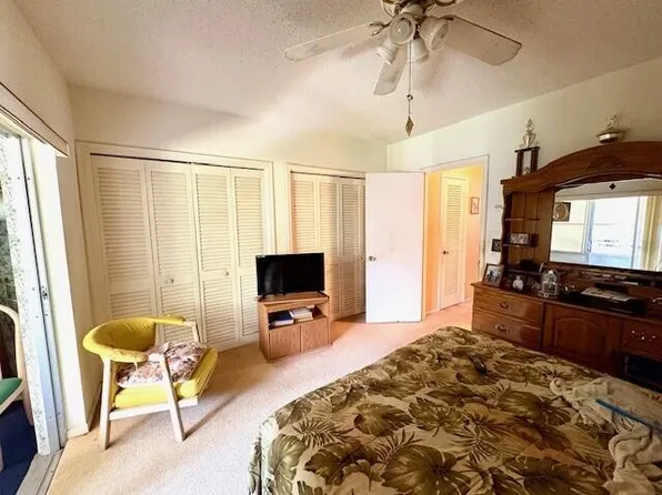 142 Salisbury F, West Palm Beach, FL 33417