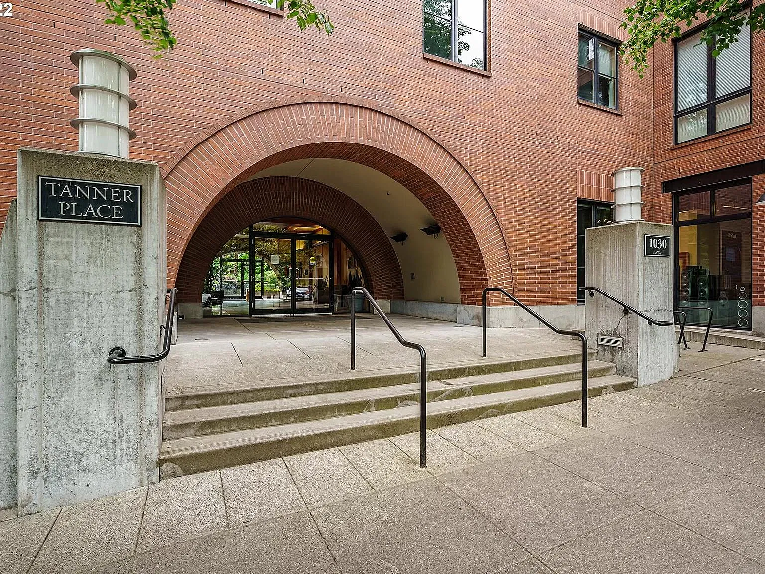 1 bed, 625 sqft, $1,795 — Photo 1