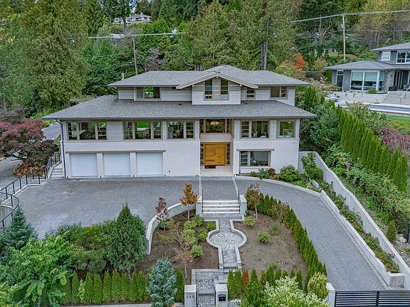 2nd image of 565 Robin Hood Rd