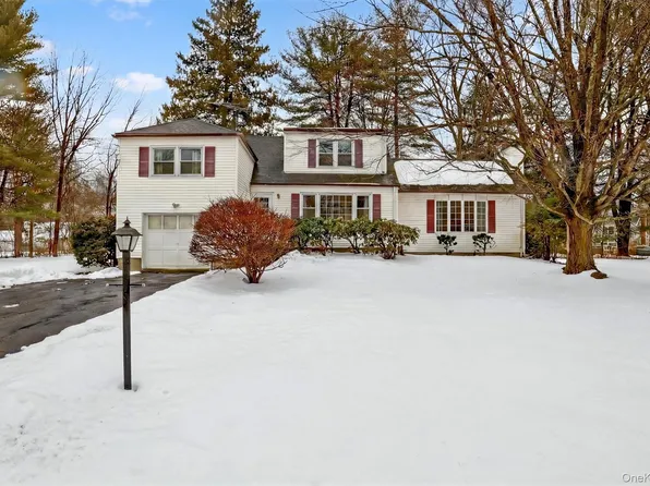 2954 Meadowcrest Drive, Yorktown Heights, NY 10598