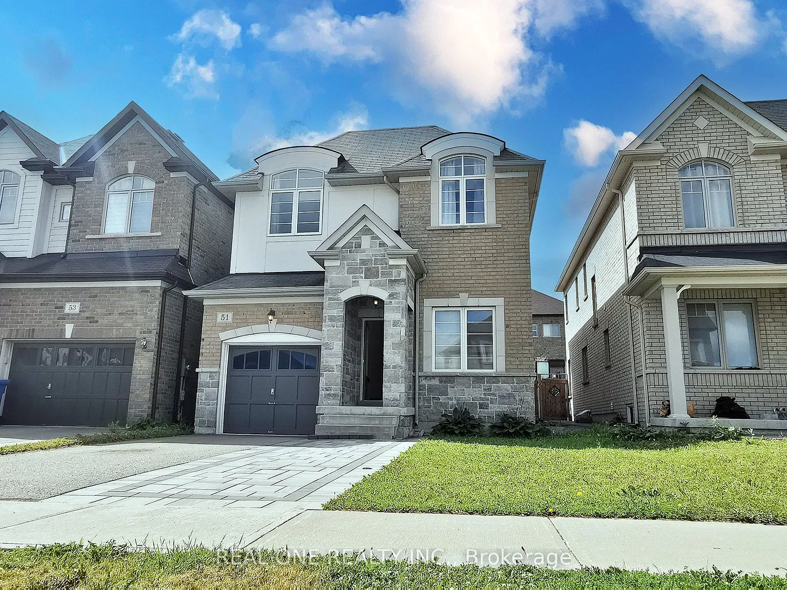 4 bed, $3,300 — Photo 1