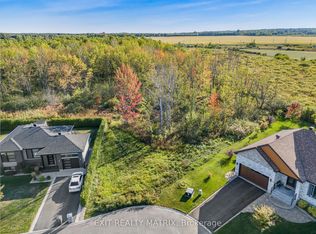 740 Roxane Cres, Hawkesbury, ON K6A 3W9